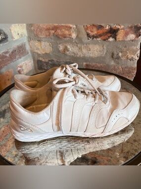 Women’s NFINITY cheer shoes 
Size 8.5